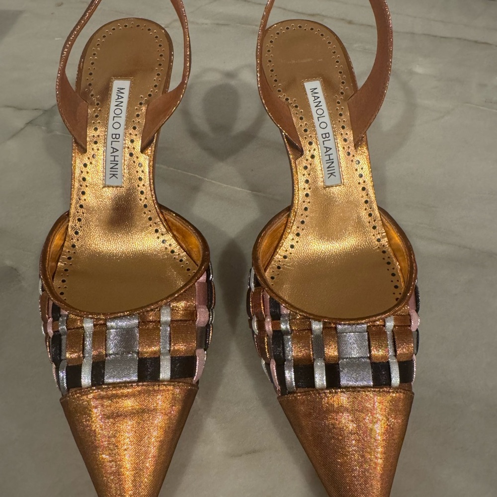 Manolo Blahnik. Capsli 70.  Elegant Multicolor Slingback Heels